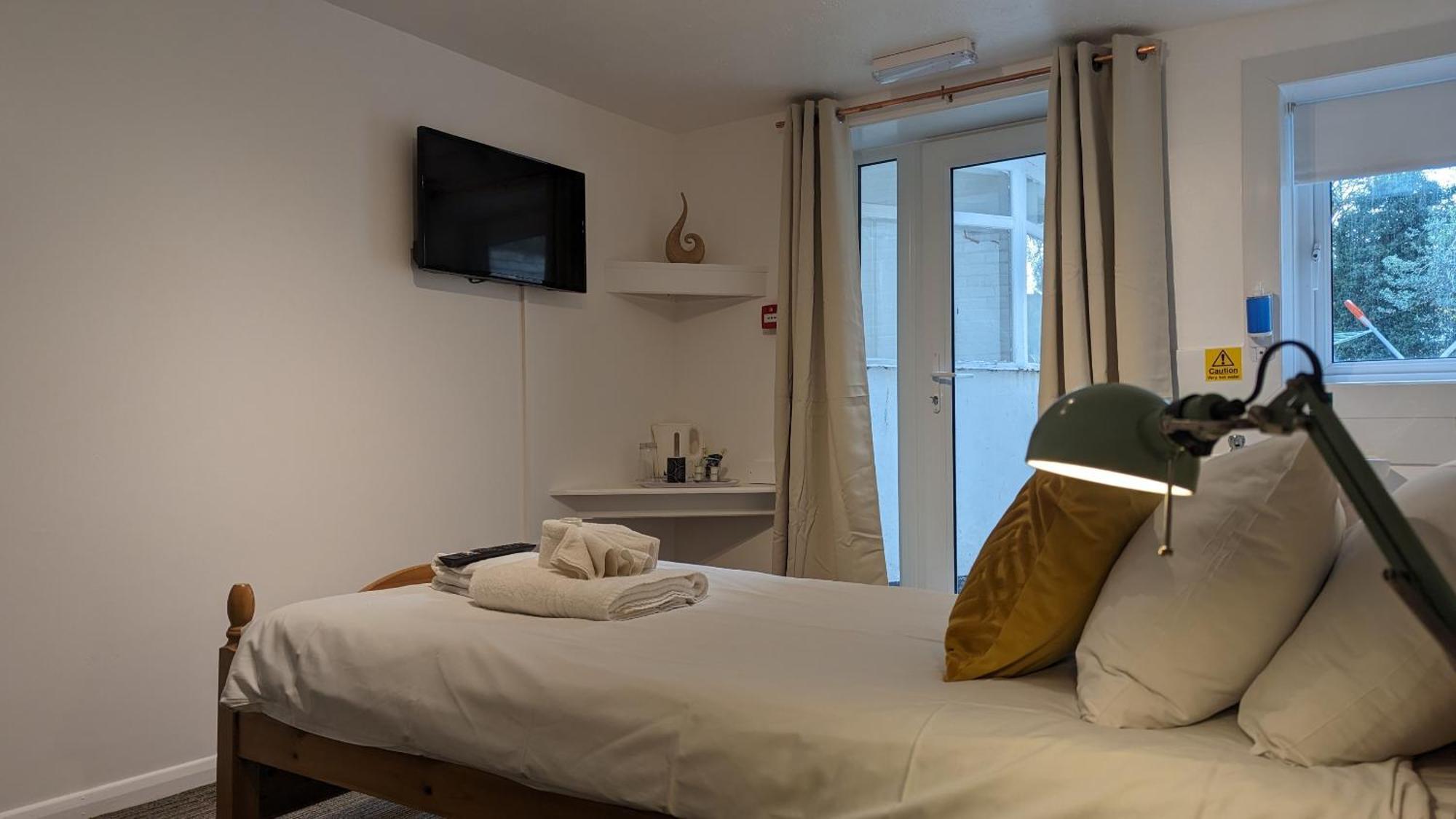 Dover Town Rooms - Short Lets & Serviced Accommodation - Douvres Extérieur photo